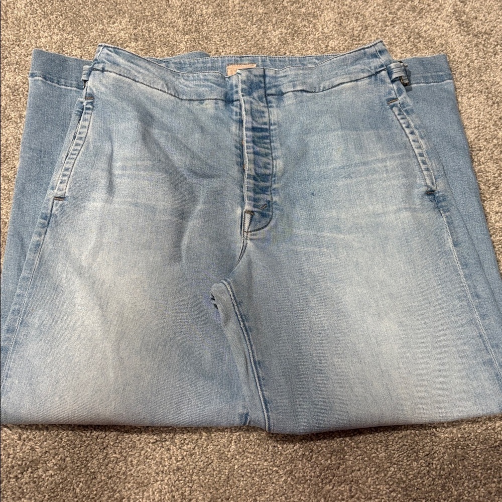 MOTHER Light Blue Cinch Greaser Ankle Jeans - Picture 4 of 13